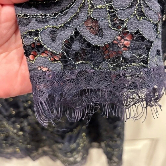 Dress the Population Paige Bell Sleeve Dress Navy Metallic Floral Lace Large - Picture 12 of 14